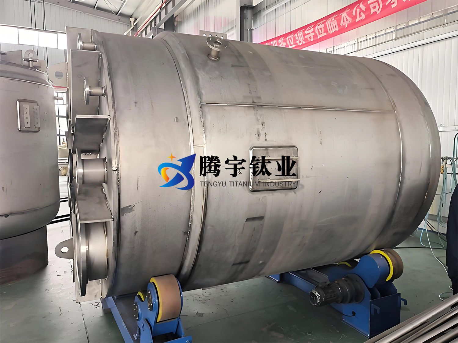 鈦設備廠家談強酸/堿介質(zhì)用鈦儲罐的關鍵制造工藝和采購建議